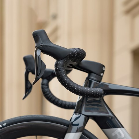 Owijka na kierownicę rowerową z pianki EVA wytłaczana - niebieska Owijka na kierownicę rowerową z pianki EVA wytłaczana - niebieska