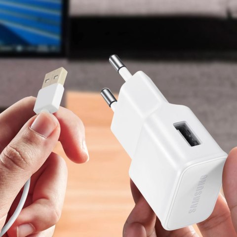 Ładowarka sieciowa Samsung USB-A 15W z kablem USB-A - USB-C - biała Ładowarka sieciowa Samsung USB-A 15W z kablem USB-A - USB-C - biała